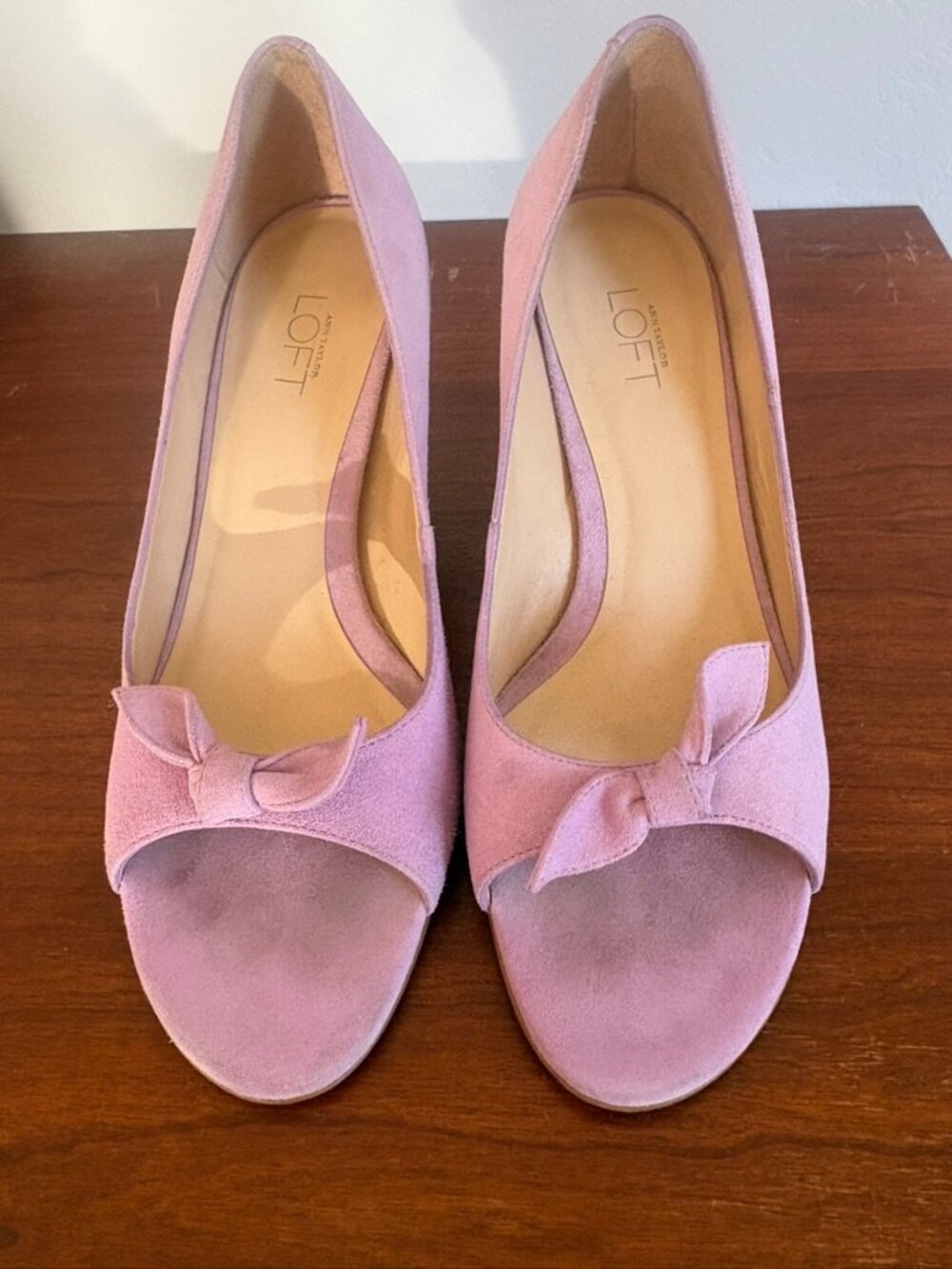 LOFT Beautiful Pale Lavender Peep-Toe Heels - size 8.5